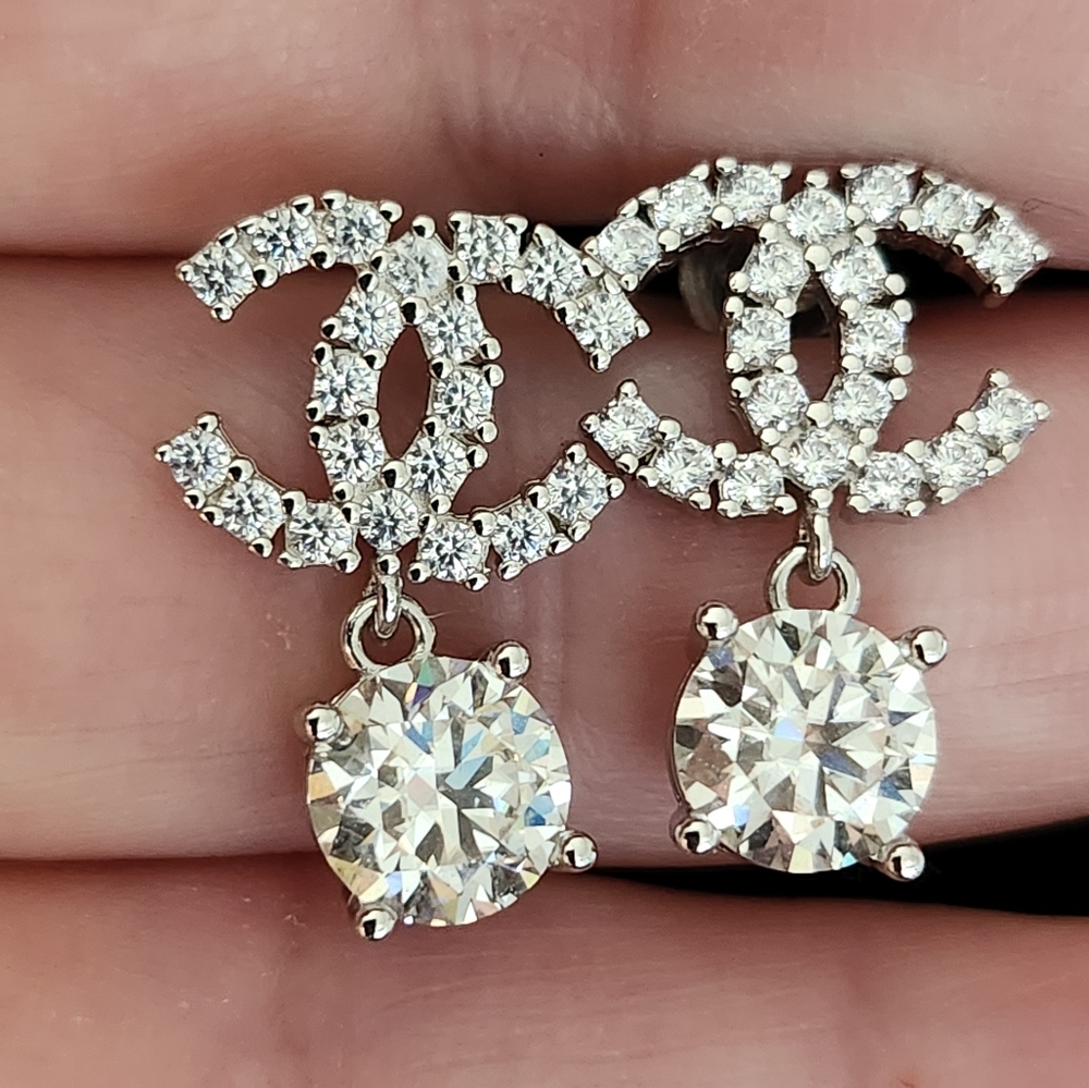 New Certified Moissanite Earrings 1ct